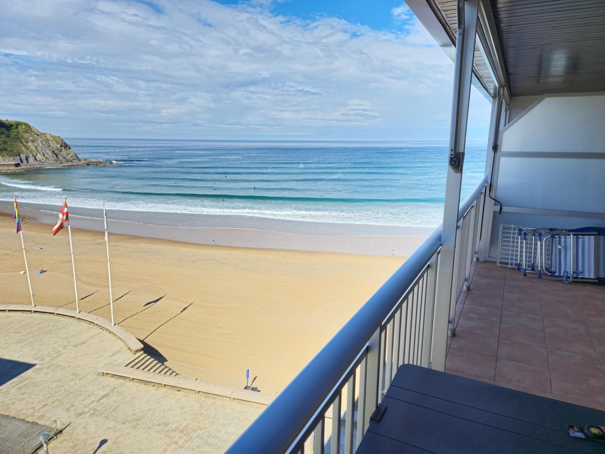 Apto En 1ª Linea De Playa, 巴基奥 外观 照片